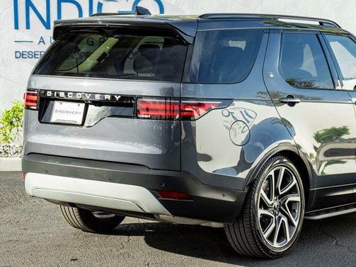 Varesine Blue 2025 Land Rover Discovery P300 S