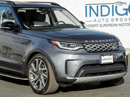 Varesine Blue 2025 Land Rover Discovery P300 S