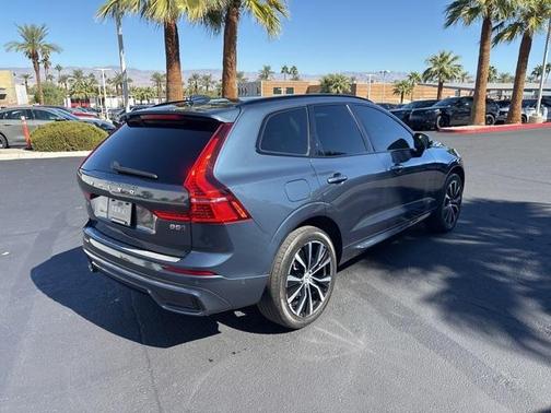 2023 Volvo XC60 B5 Plus Dark Theme