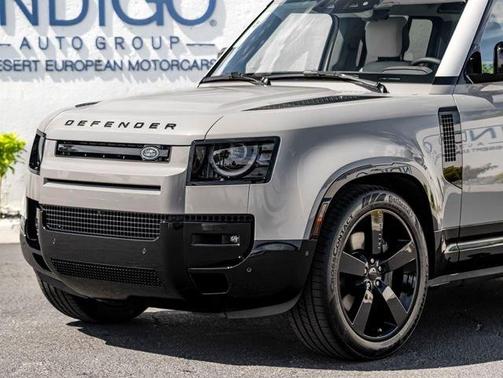 Borasco Grey 2026 Land Rover Defender P400 X-Dynamic SE