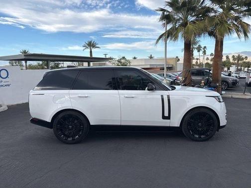 2023 Land Rover Range Rover P530 SE