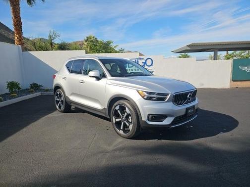 2019 Volvo XC40 T5 Inscription