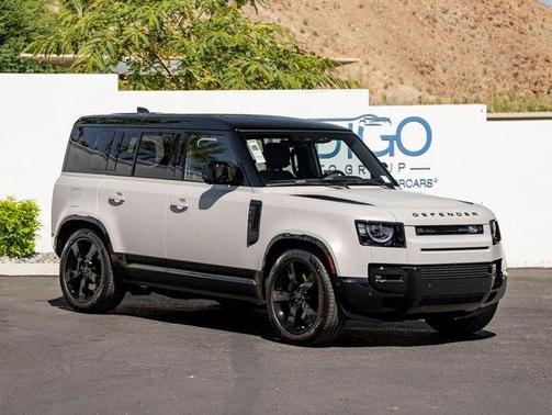 Borasco Grey 2026 Land Rover Defender P500 X-Dynamic SE
