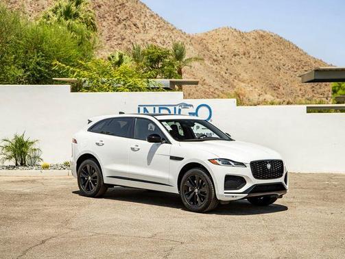 Ostuni Pearl White 2026 Jaguar F-PACE P250 R-Dynamic S
