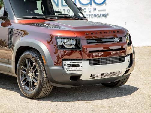 2025 Land Rover Defender P400 S