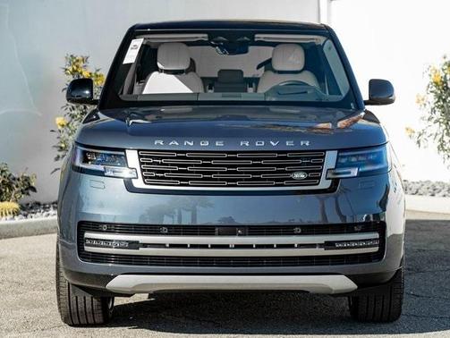 2025 Land Rover Range Rover P400 SE