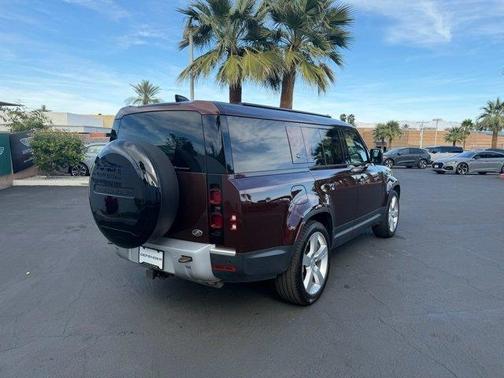 2023 Land Rover Defender First Edition