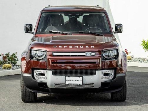 2023 Land Rover Defender First Edition