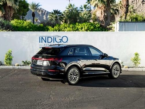 2024 Audi Q8 e-tron Premium