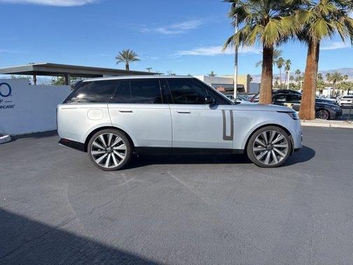 2023 Land Rover Range Rover P530 SE