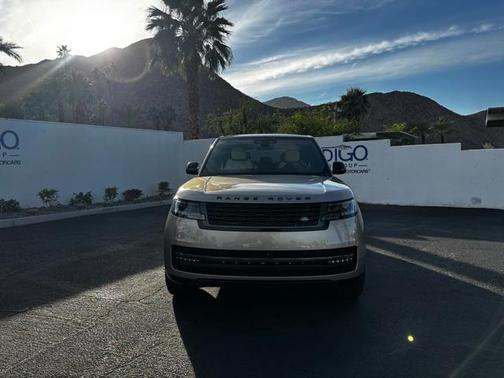 2025 Land Rover Range Rover P550e SE