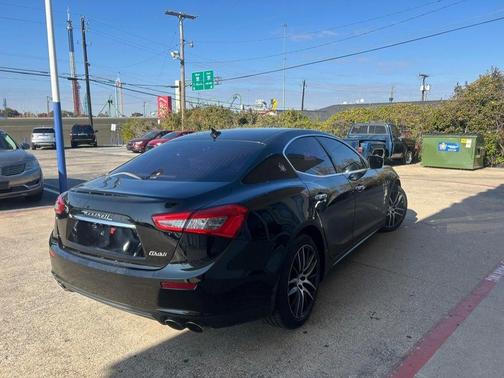 2015 Maserati Ghibli Base