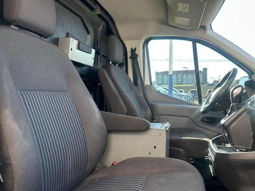 2018 Ford Transit-250 Base