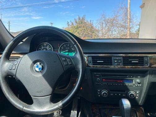 2008 BMW 328 4dr Sdn 328i RWD