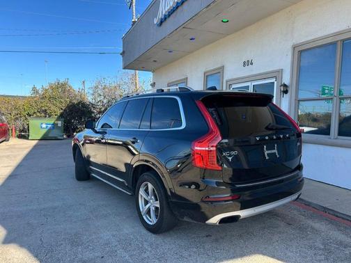 2017 Volvo XC90 T5 Momentum
