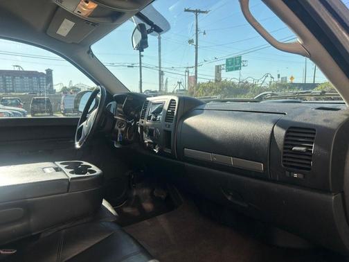 White 2013 Chevrolet Silverado 1500 LT