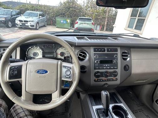 2011 Ford Expedition XLT