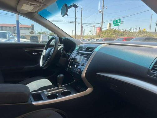 Super Black 2015 Nissan Altima 2.5 SL