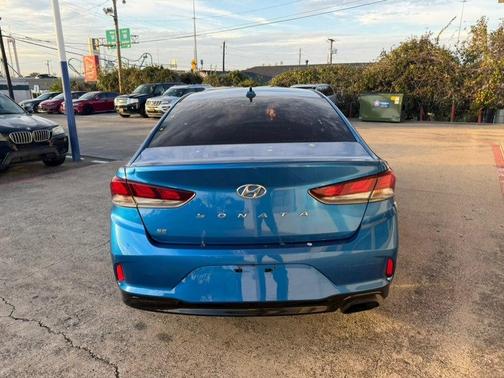 2018 Hyundai SONATA SE