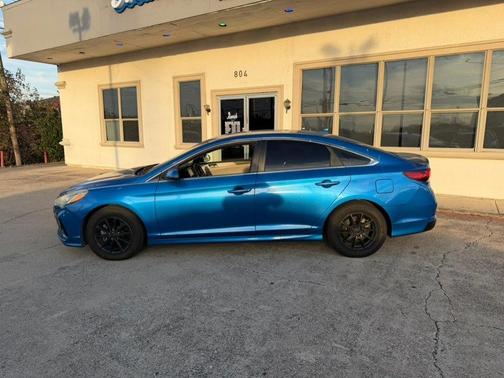 2018 Hyundai SONATA SE