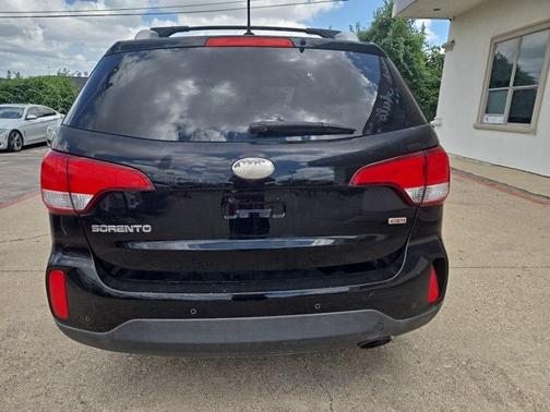 Ebony Black 2014 Kia Sorento LX