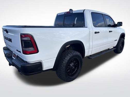 Bright White Clearcoat 2022 RAM 1500 Rebel