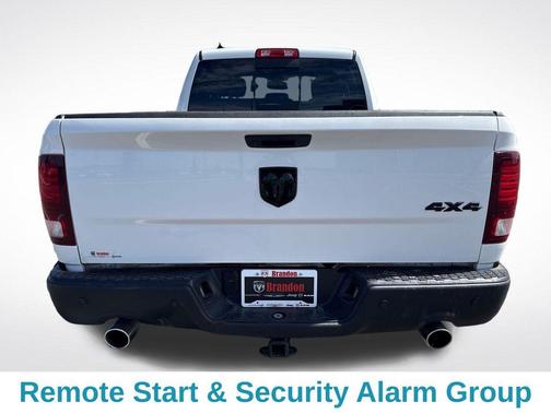 Bright White Clearcoat 2020 RAM 1500 Classic SLT