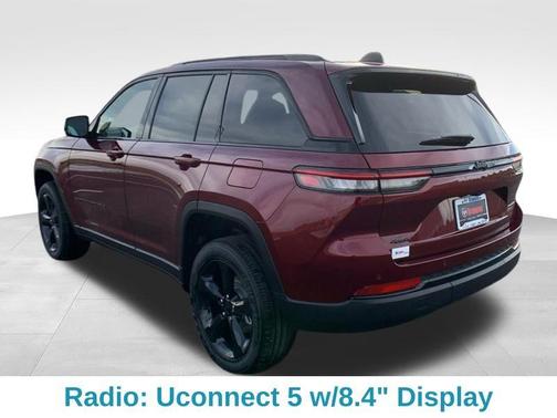 2025 Jeep Grand Cherokee Laredo