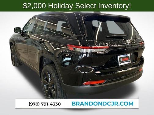 2025 Jeep Grand Cherokee Laredo