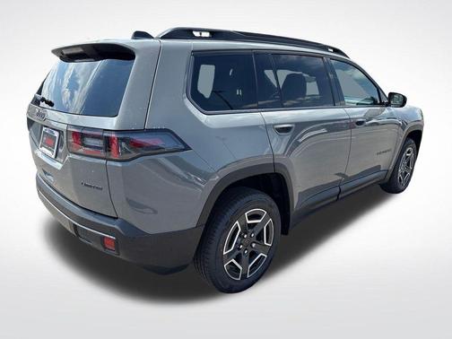 Sting Gray Clearcoat 2026 Jeep Cherokee LAREDO/LIMITED