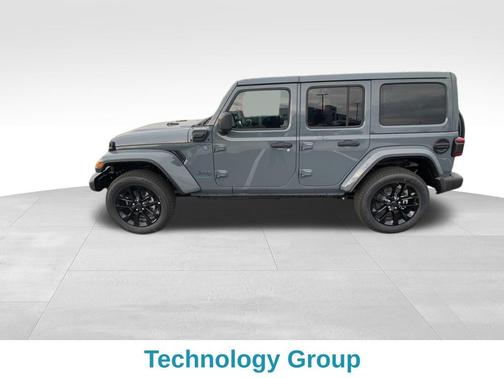 2025 Jeep Wrangler 4xe Sahara