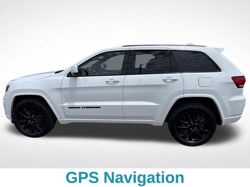 Bright White Clearcoat 2019 Jeep Grand Cherokee Altitude