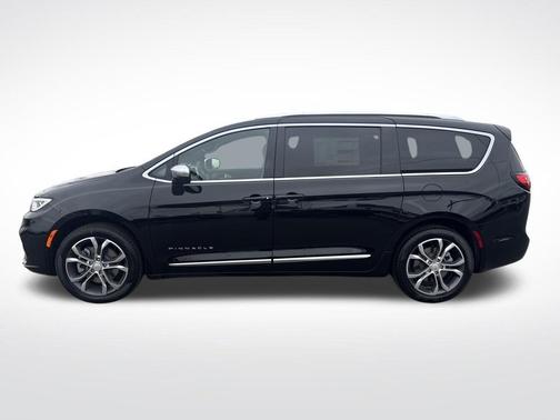 Diamond Black 2026 Chrysler Pacifica Pinnacle