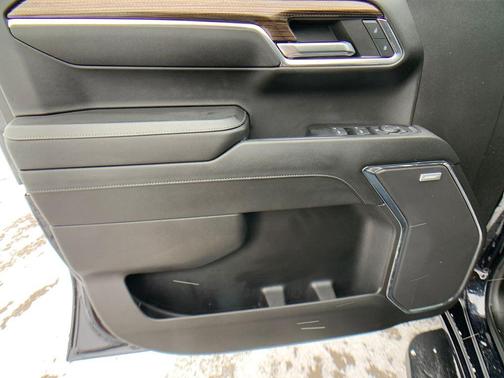 Dark Ash Metallic 2024 Chevrolet Silverado 1500 LT Trail Boss