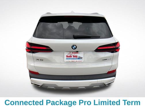 White Metallic 2026 BMW X5 xDrive40i