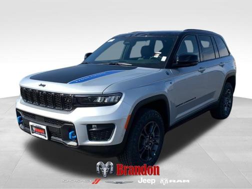 2025 Jeep Grand Cherokee 4xe Trailhawk