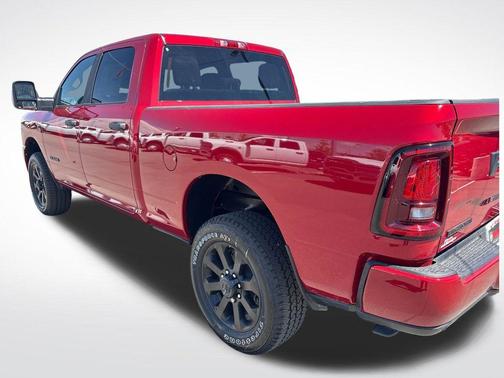 Molten Red Pearlcoat 2026 RAM 2500 Big Horn