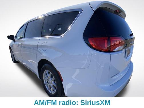 2026 Chrysler Voyager LX