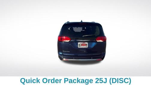 2017 Chrysler Pacifica Touring-L Plus