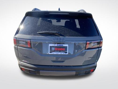 Sting Gray Clearcoat 2026 Jeep Cherokee LAREDO/LIMITED