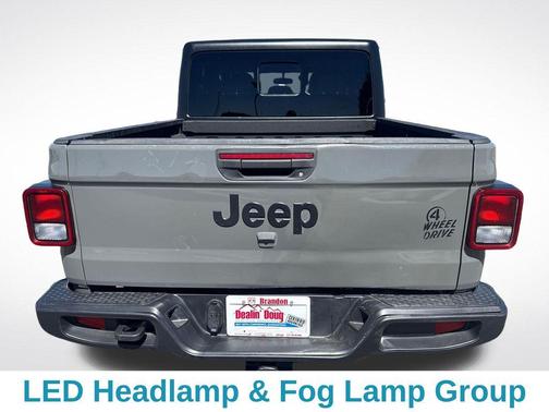 2022 Jeep Gladiator Sport