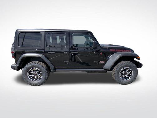 Black Clearcoat 2026 Jeep Wrangler Rubicon