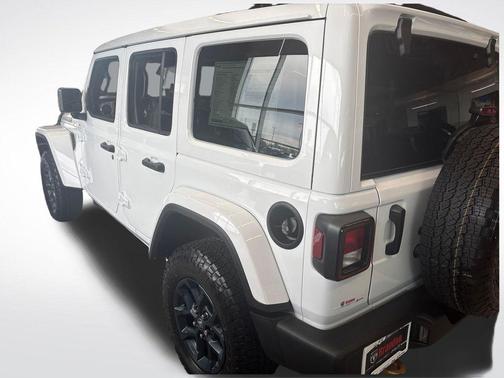 Granite Crystal Clearcoat Metallic 2026 Jeep Wrangler Rubicon