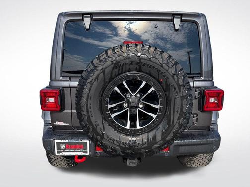 Granite Crystal Clearcoat Metallic 2026 Jeep Wrangler Rubicon