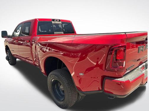 Molten Red Pearlcoat 2026 RAM 3500 Laramie