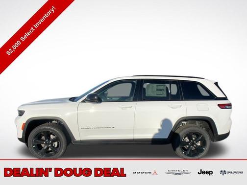 2025 Jeep Grand Cherokee Laredo