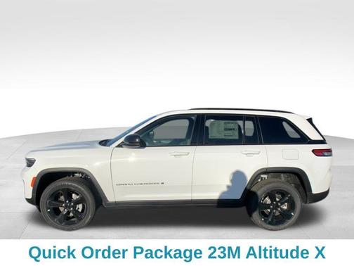 2025 Jeep Grand Cherokee Laredo
