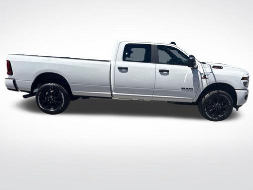 Bright White Clearcoat 2026 RAM 2500 Big Horn