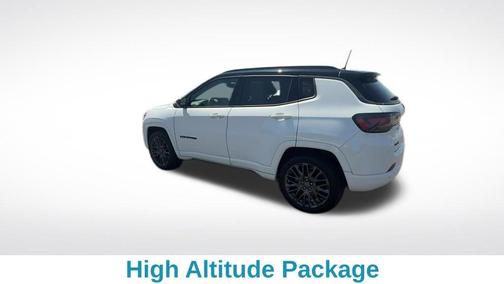 2022 Jeep Compass Altitude