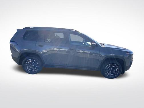 Sting Gray Clearcoat 2026 Jeep Cherokee LAREDO/LIMITED